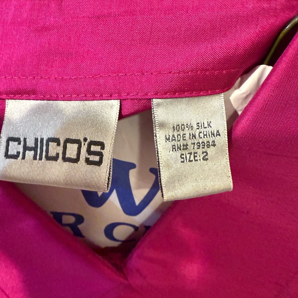 Chico’s Vibrant Pink 100% Silk Blouse - Jacket Size 2 EUC - Picture 7 of 10